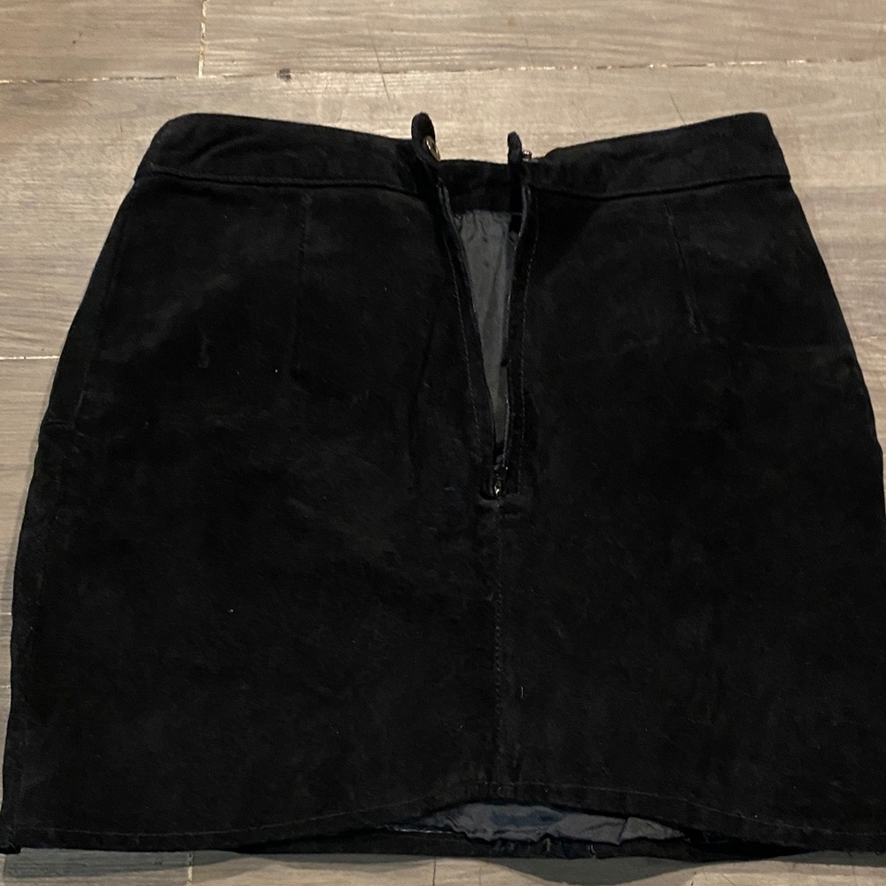 Elegant Black Suede Skirt